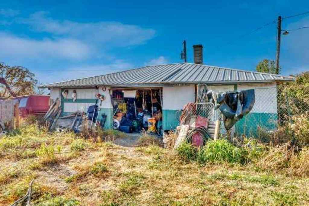 MLS® A2263201 - 234075 Township Road 280   in NONE Rural Wheatland County, Residential