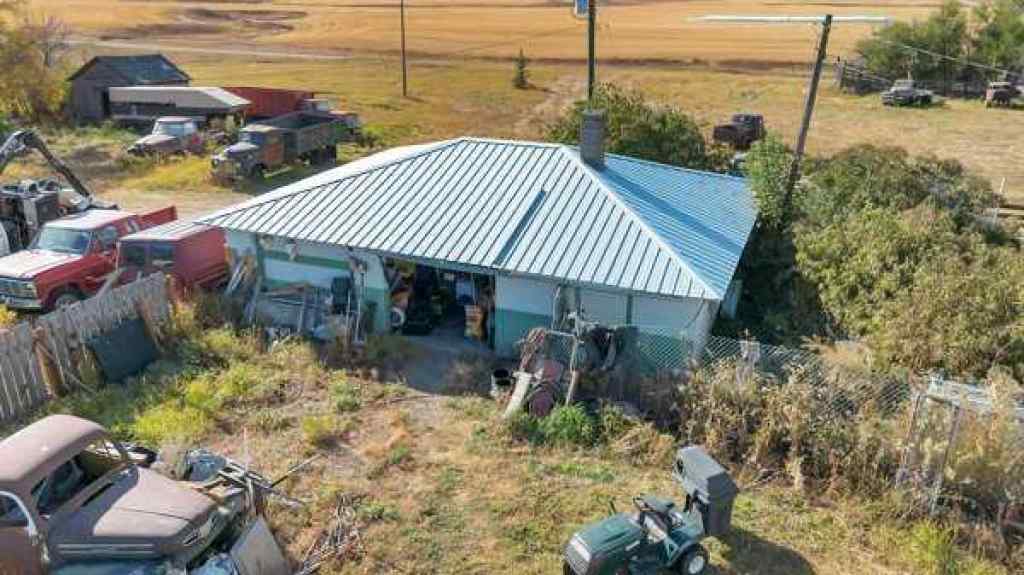 MLS® A2263201 - 234075 Township Road 280   in NONE Rural Wheatland County, Residential