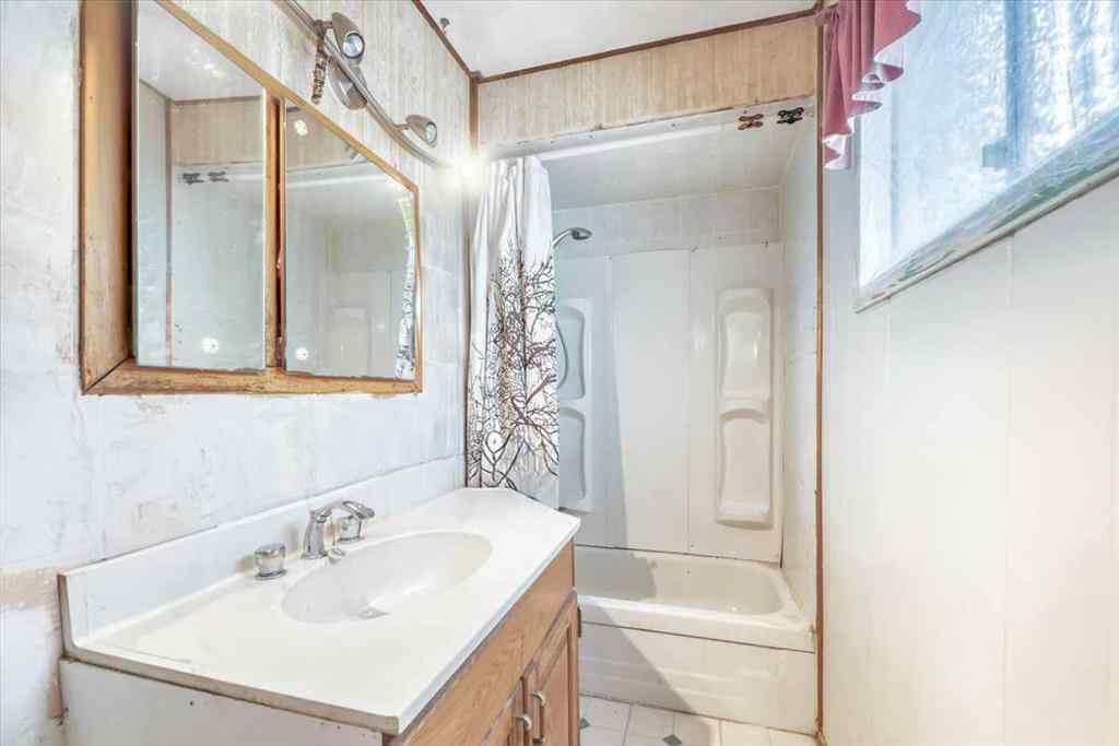 MLS® A2263201 - 234075 Township Road 280   in NONE Rural Wheatland County, Residential