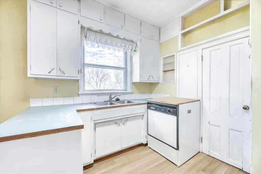 MLS® A2263201 - 234075 Township Road 280   in NONE Rural Wheatland County, Residential