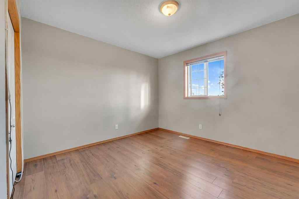 MLS® A2263206 - 185 West Lakeview Drive  in Lakeview Landing Chestermere, Residential