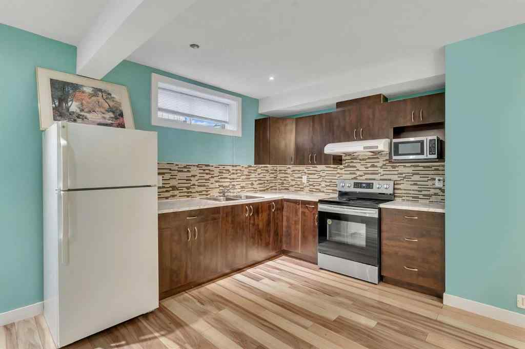 MLS® A2263206 - 185 West Lakeview Drive  in Lakeview Landing Chestermere, Residential