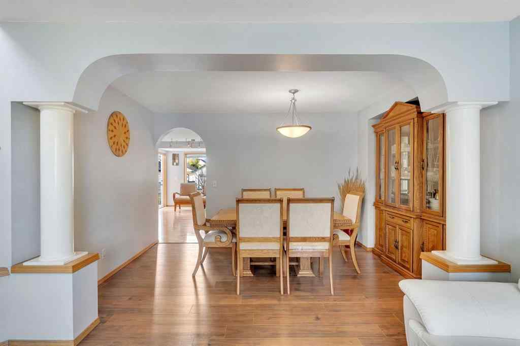 MLS® A2263206 - 185 West Lakeview Drive  in Lakeview Landing Chestermere, Residential