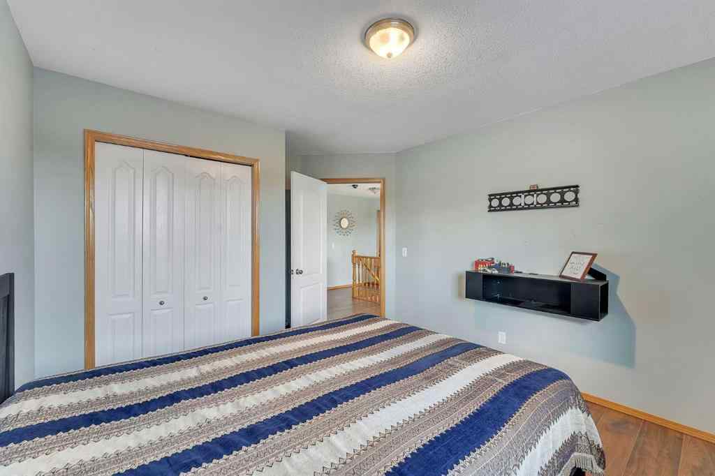 MLS® A2263206 - 185 West Lakeview Drive  in Lakeview Landing Chestermere, Residential