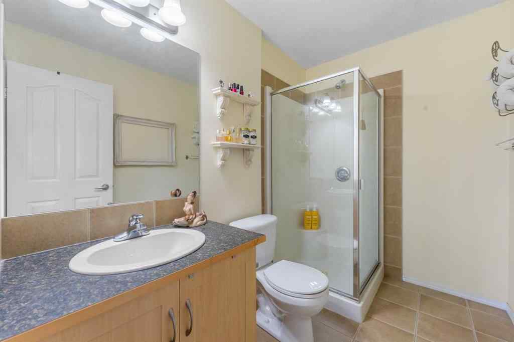 MLS® A2263209 - 205 Bayside Point SW in Bayside Airdrie, Residential