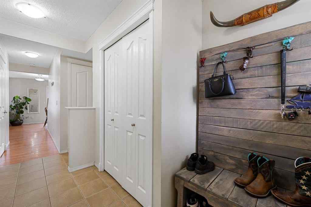 MLS® A2263209 - 205 Bayside Point SW in Bayside Airdrie, Residential