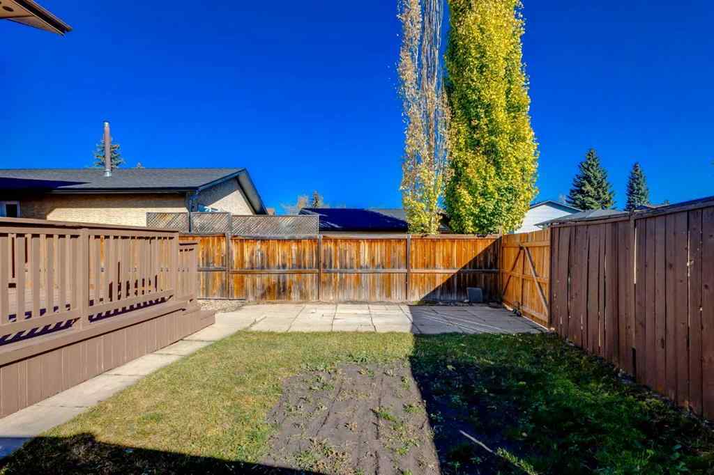 MLS® A2263214 - 17 Sunvale Crescent SE in Sundance Calgary, Residential