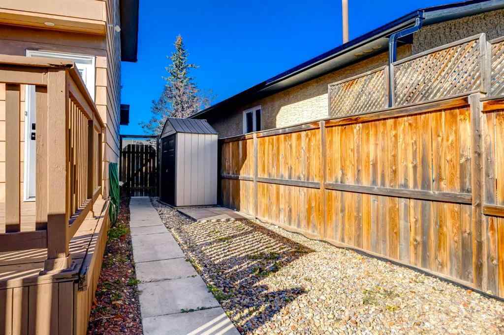 MLS® A2263214 - 17 Sunvale Crescent SE in Sundance Calgary, Residential