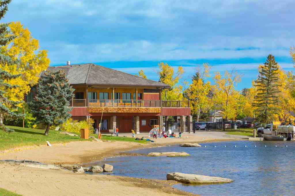 MLS® A2263214 - 17 Sunvale Crescent SE in Sundance Calgary, Residential