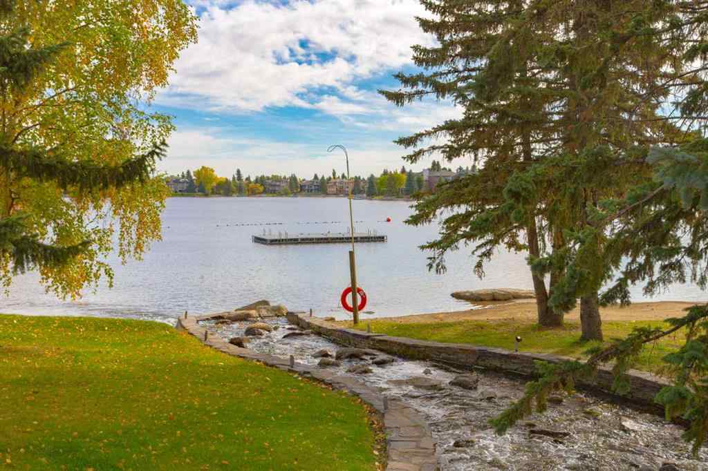 MLS® A2263214 - 17 Sunvale Crescent SE in Sundance Calgary, Residential