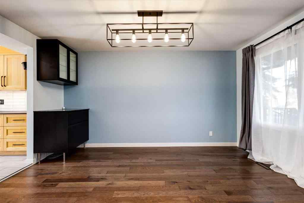 MLS® A2263214 - 17 Sunvale Crescent SE in Sundance Calgary, Residential