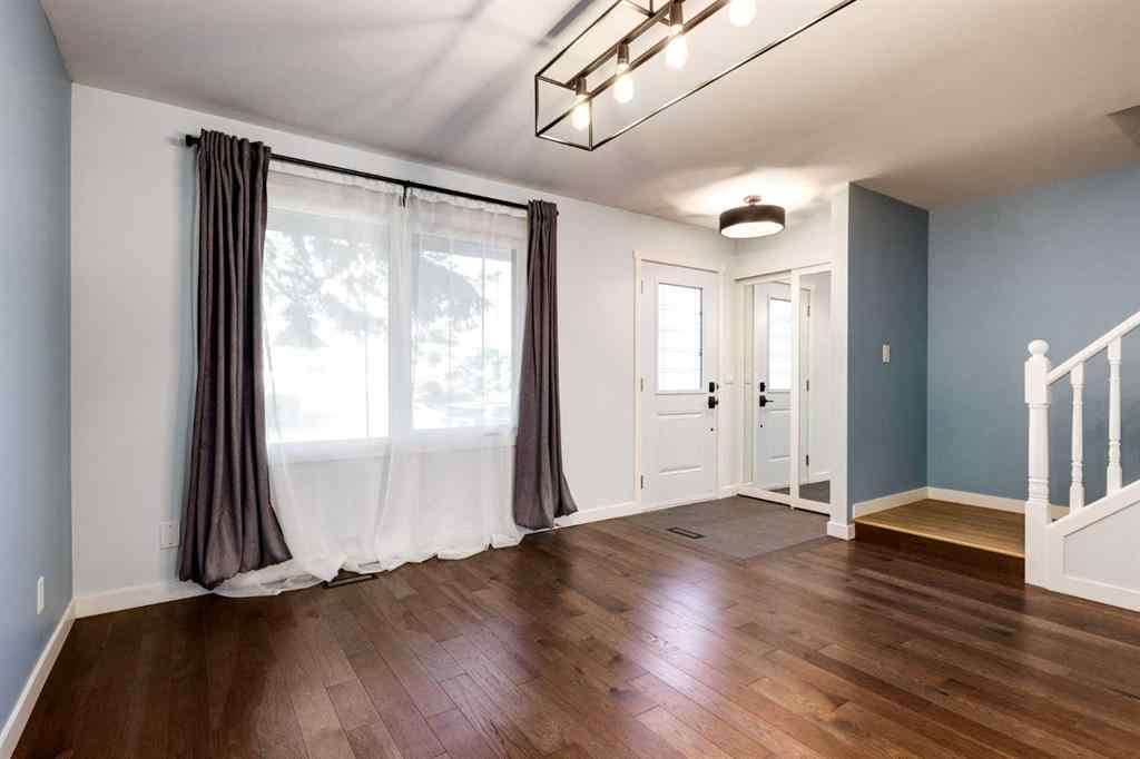 MLS® A2263214 - 17 Sunvale Crescent SE in Sundance Calgary, Residential