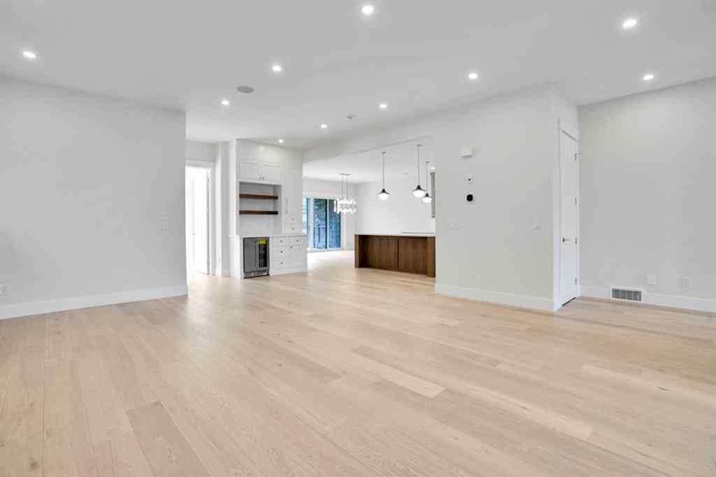 MLS® A2263220 - 435 Patterson Boulevard SW in Patterson Calgary, Residential