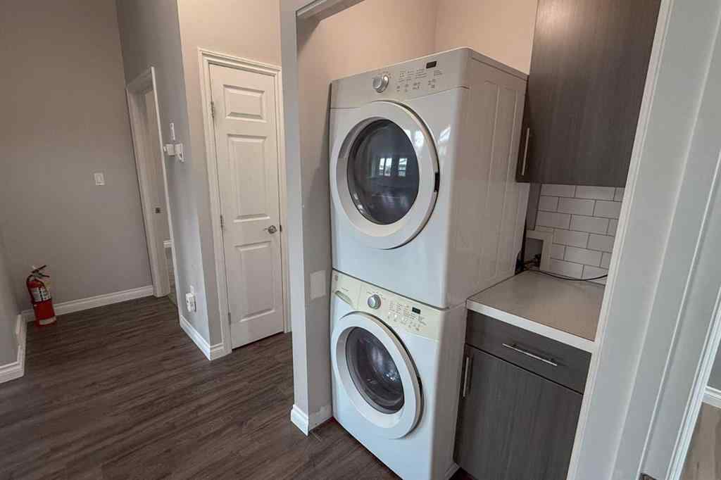 MLS® A2263230 - 333 2 Street E in Downtown Drumheller Drumheller, Commercial