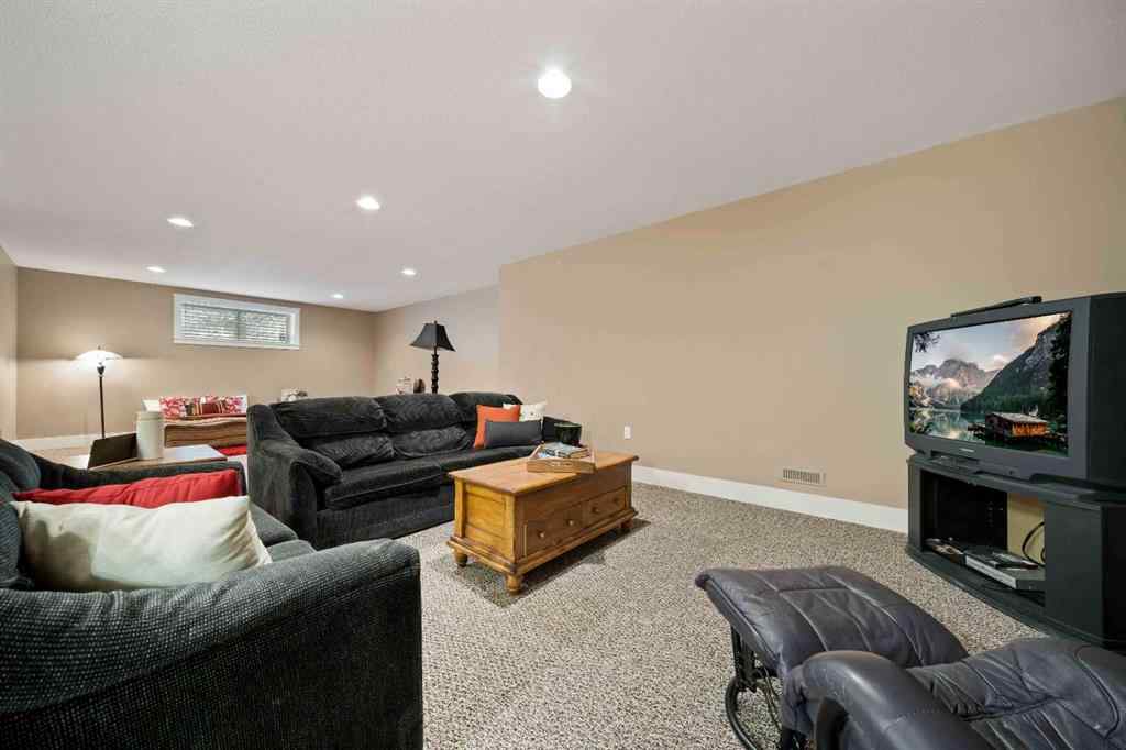 MLS® A2263240 - 210 6 Avenue  in Elkwater Rural Cypress County, Residential