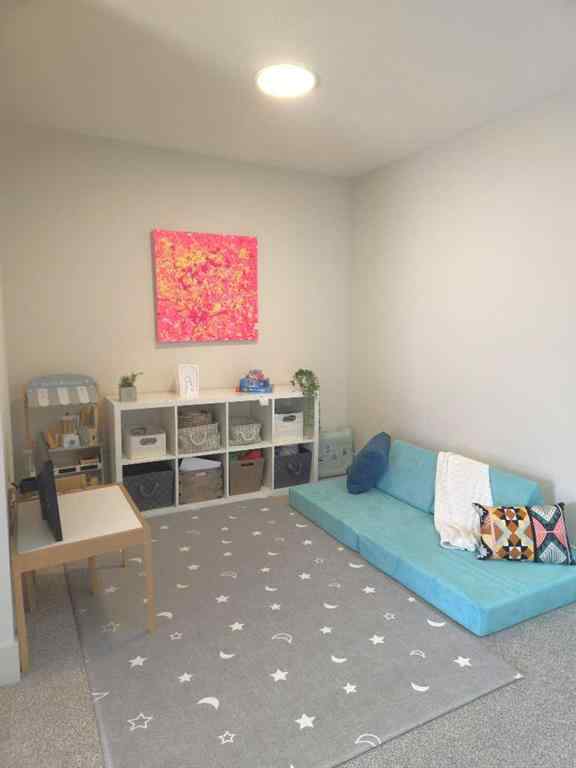 MLS® A2263241 - 514 19 Street NW in West Hillhurst Calgary, Residential