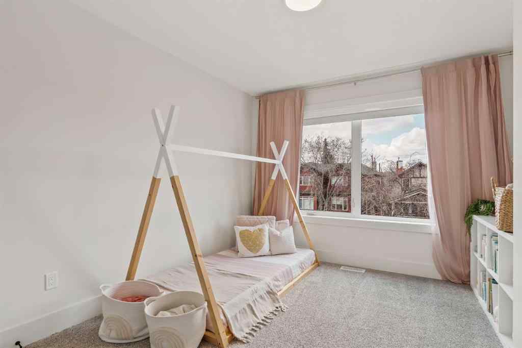 MLS® A2263241 - 514 19 Street NW in West Hillhurst Calgary, Residential