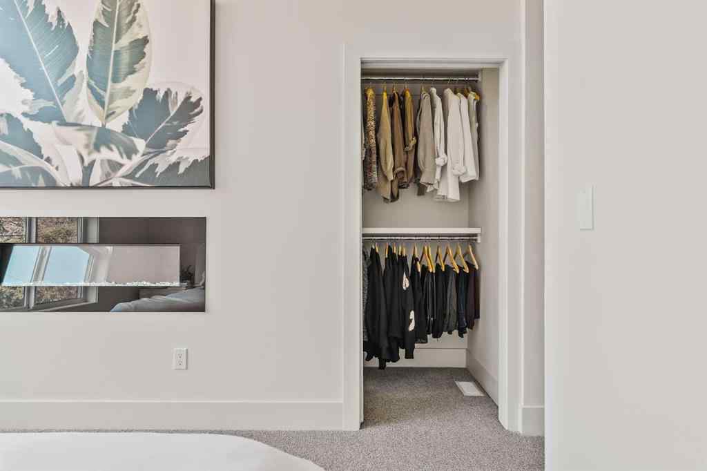 MLS® A2263241 - 514 19 Street NW in West Hillhurst Calgary, Residential