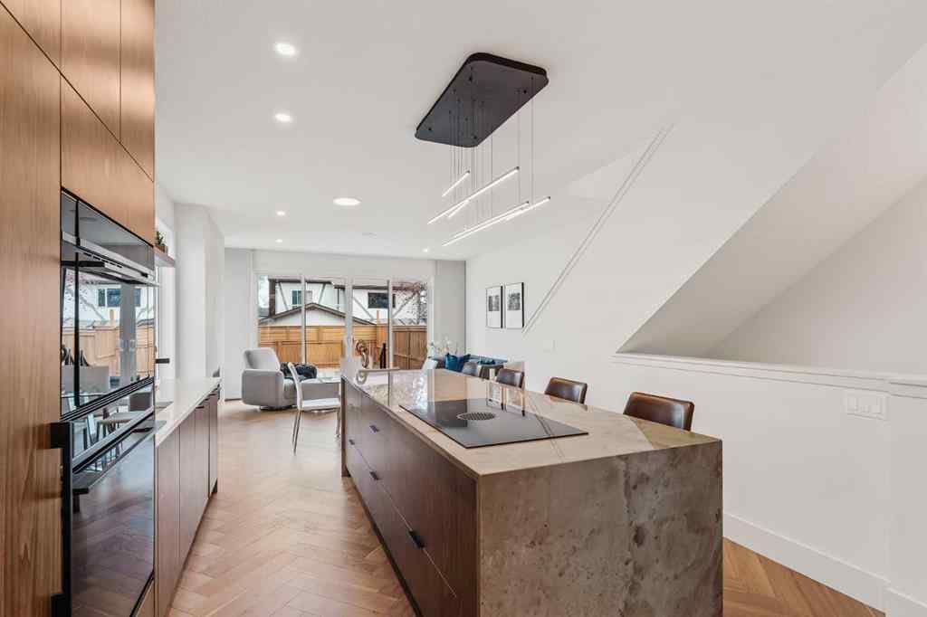 MLS® A2263241 - 514 19 Street NW in West Hillhurst Calgary, Residential