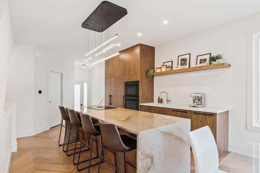 MLS® A2263241 - 514 19 Street NW in West Hillhurst Calgary, Residential