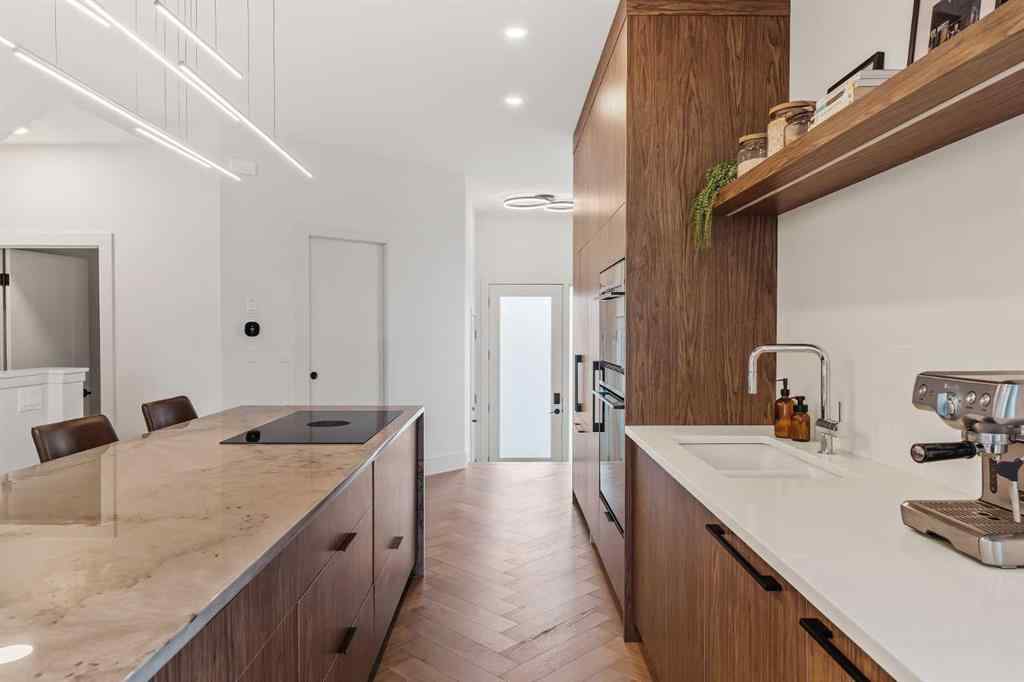 MLS® A2263241 - 514 19 Street NW in West Hillhurst Calgary, Residential