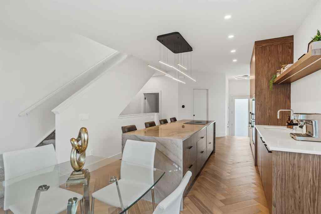 MLS® A2263241 - 514 19 Street NW in West Hillhurst Calgary, Residential