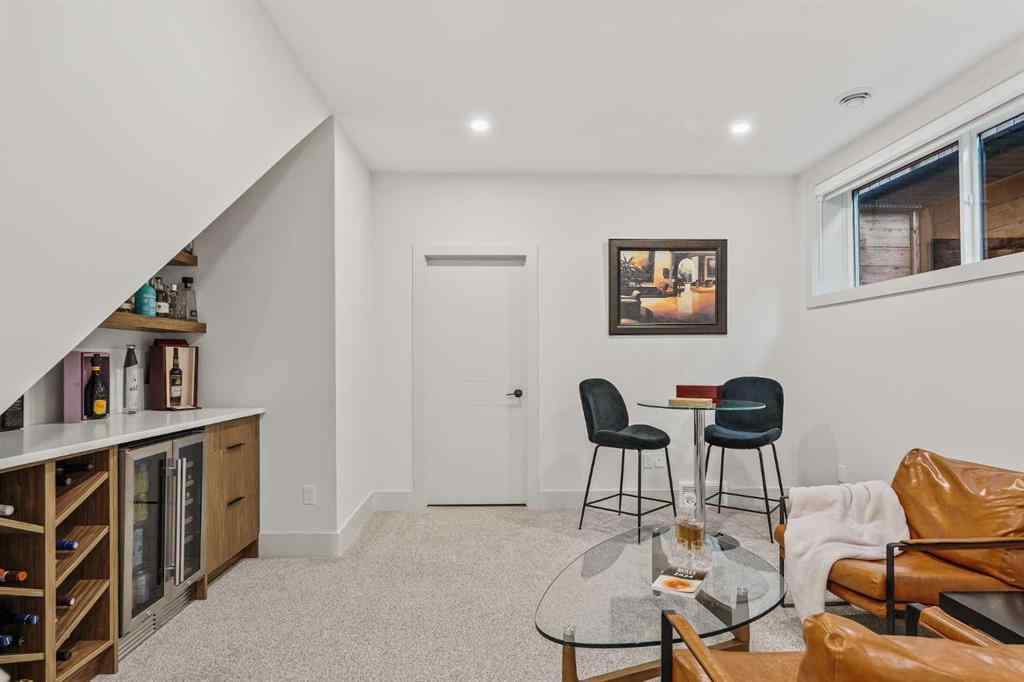 MLS® A2263241 - 514 19 Street NW in West Hillhurst Calgary, Residential