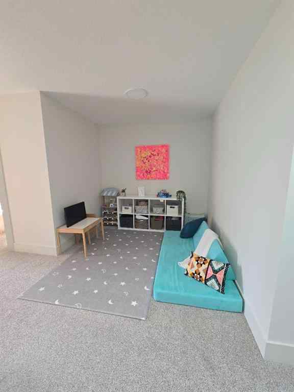 MLS® A2263241 - 514 19 Street NW in West Hillhurst Calgary, Residential