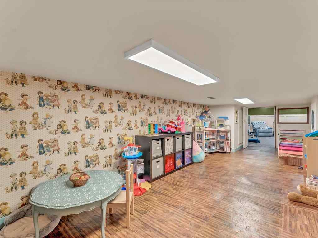 MLS® A2263249 - 84 East Glen Drive SE in Ross Glen Medicine Hat, Residential