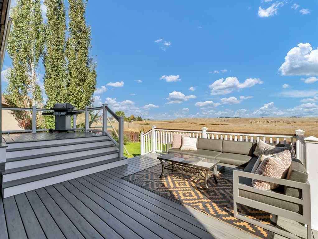 MLS® A2263249 - 84 East Glen Drive SE in Ross Glen Medicine Hat, Residential