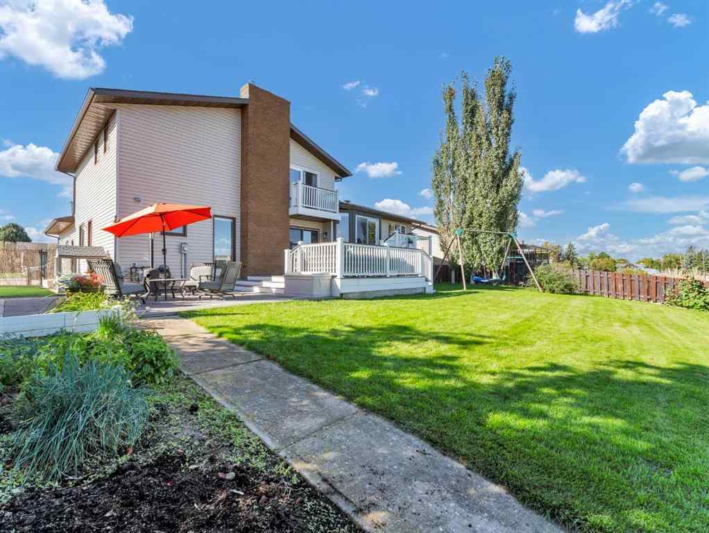 MLS® A2263249 - 84 East Glen Drive SE in Ross Glen Medicine Hat, Residential