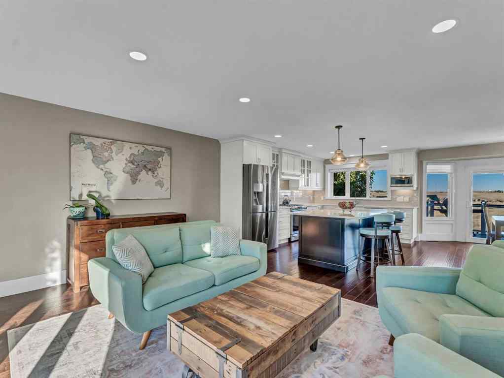 MLS® A2263249 - 84 East Glen Drive SE in Ross Glen Medicine Hat, Residential