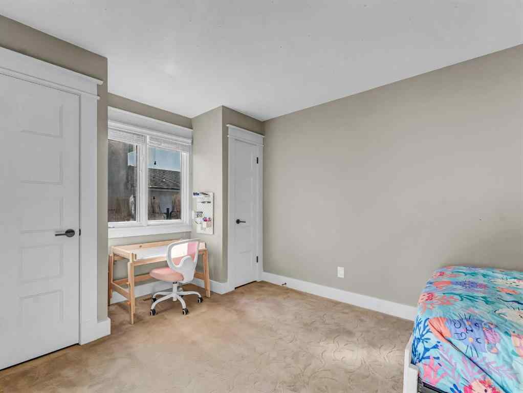 MLS® A2263249 - 84 East Glen Drive SE in Ross Glen Medicine Hat, Residential