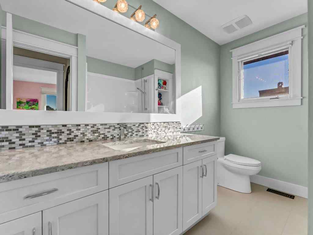 MLS® A2263249 - 84 East Glen Drive SE in Ross Glen Medicine Hat, Residential