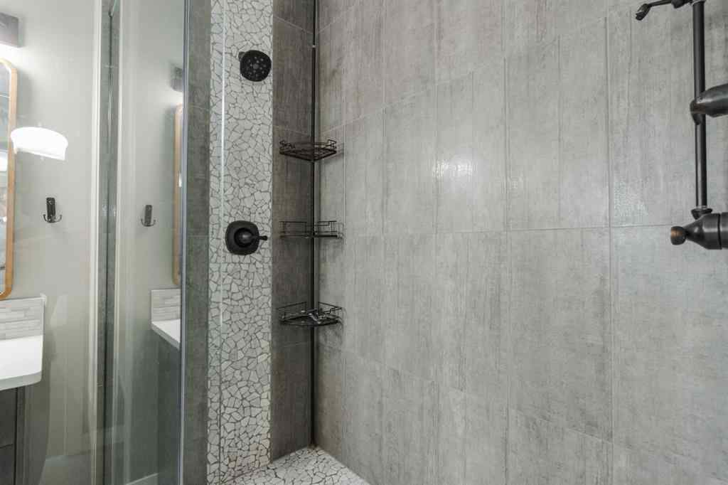 MLS® A2263251 - 177 Beaverglen Close  in Beacon Hill Fort McMurray, Residential