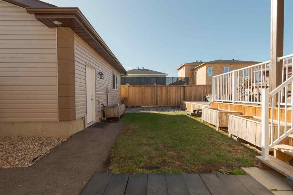 MLS® A2263251 - 177 Beaverglen Close  in Beacon Hill Fort McMurray, Residential