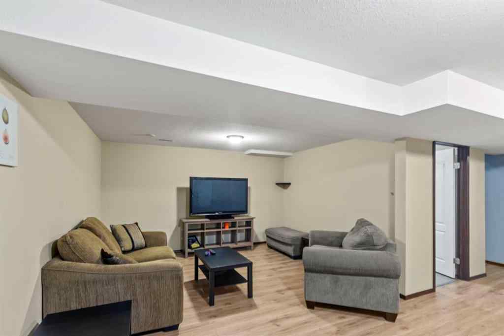 MLS® A2263258 - 9344 67 Avenue  in Country Club Estates Grande Prairie, Residential