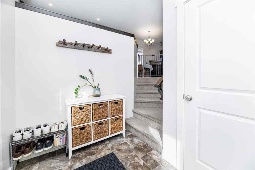 MLS® A2263259 - 45 Coachman Way  in Cottonwood Estates Blackfalds, Residential