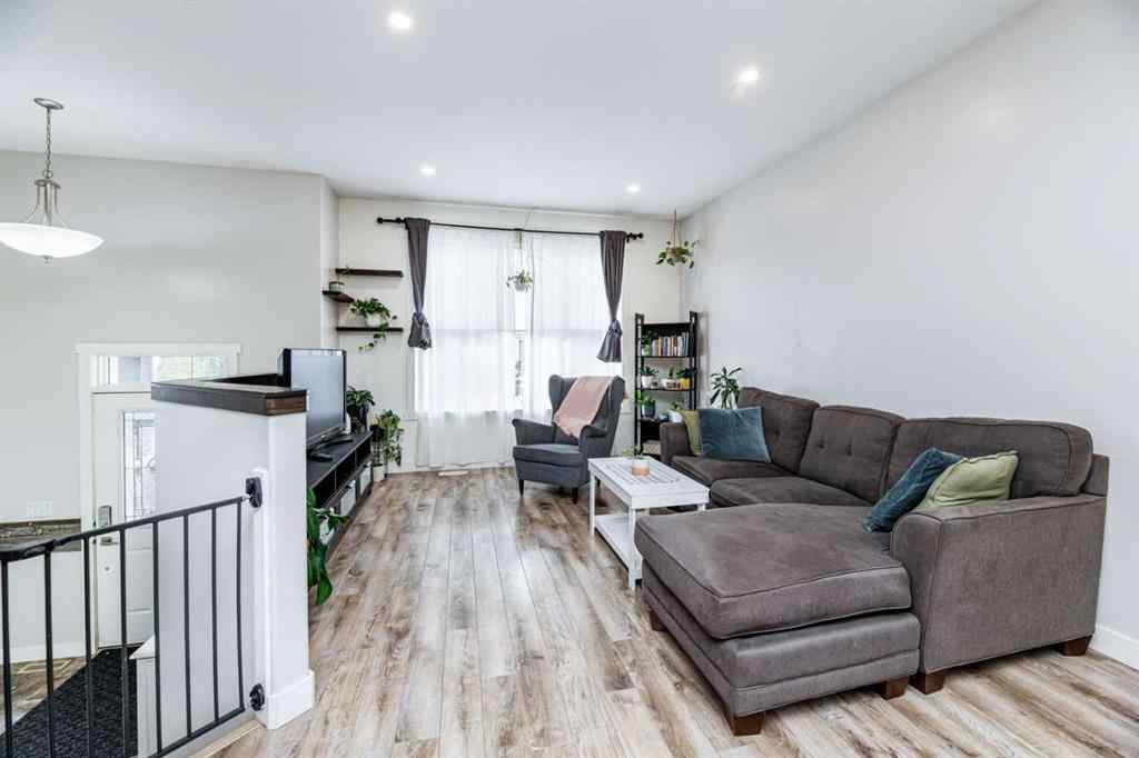 MLS® A2263259 - 45 Coachman Way  in Cottonwood Estates Blackfalds, Residential