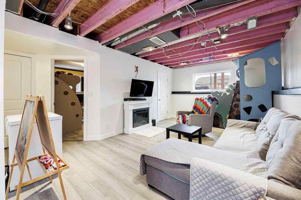 MLS® A2263259 - 45 Coachman Way  in Cottonwood Estates Blackfalds, Residential