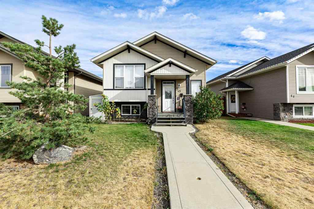 MLS® A2263259 - 45 Coachman Way  in Cottonwood Estates Blackfalds, Residential