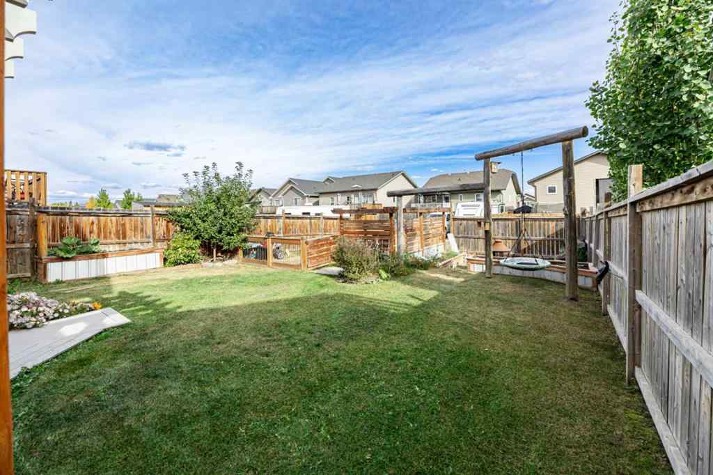 MLS® A2263259 - 45 Coachman Way  in Cottonwood Estates Blackfalds, Residential