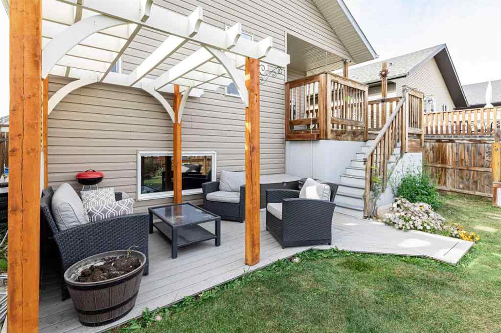 MLS® A2263259 - 45 Coachman Way  in Cottonwood Estates Blackfalds, Residential