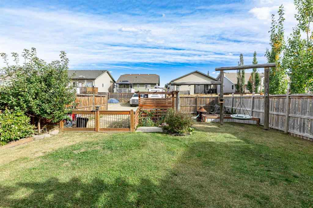 MLS® A2263259 - 45 Coachman Way  in Cottonwood Estates Blackfalds, Residential