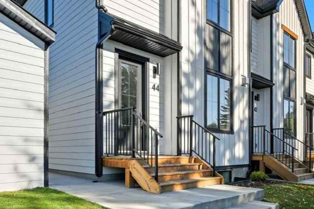 MLS® A2263264 - 42 Wheatland Avenue SW in Westgate Calgary, Residential