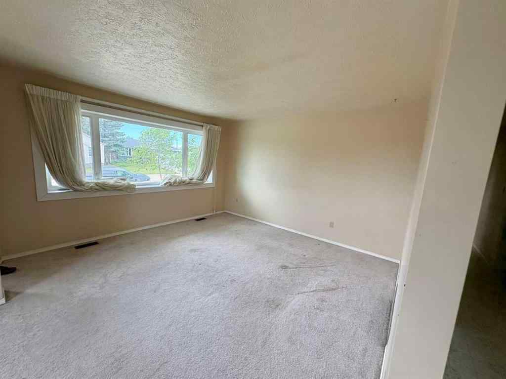 MLS® A2263270 - 4701 54 Street  in Downtown West Stettler, Residential