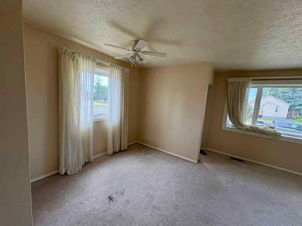 MLS® A2263270 - 4701 54 Street  in Downtown West Stettler, Residential