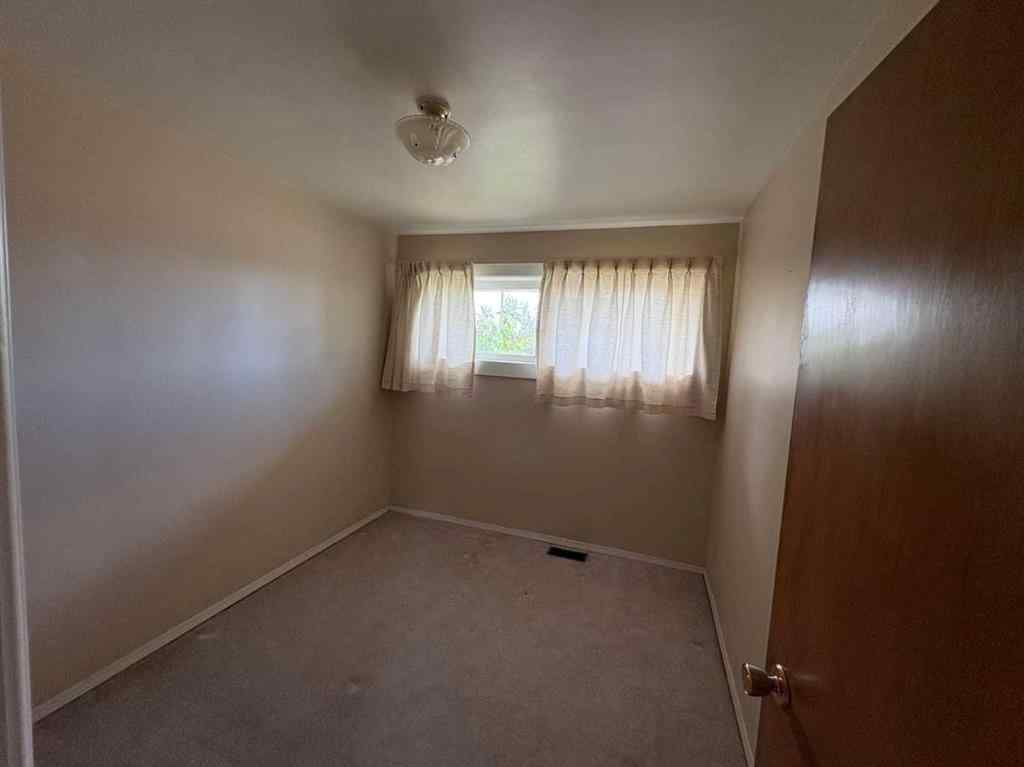 MLS® A2263270 - 4701 54 Street  in Downtown West Stettler, Residential