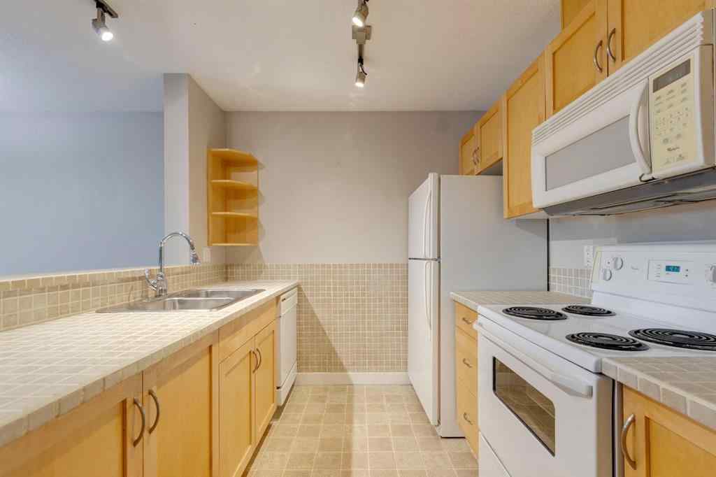 MLS® A2263271 - Unit #107 2440 34 Avenue SW in South Calgary Calgary, Residential