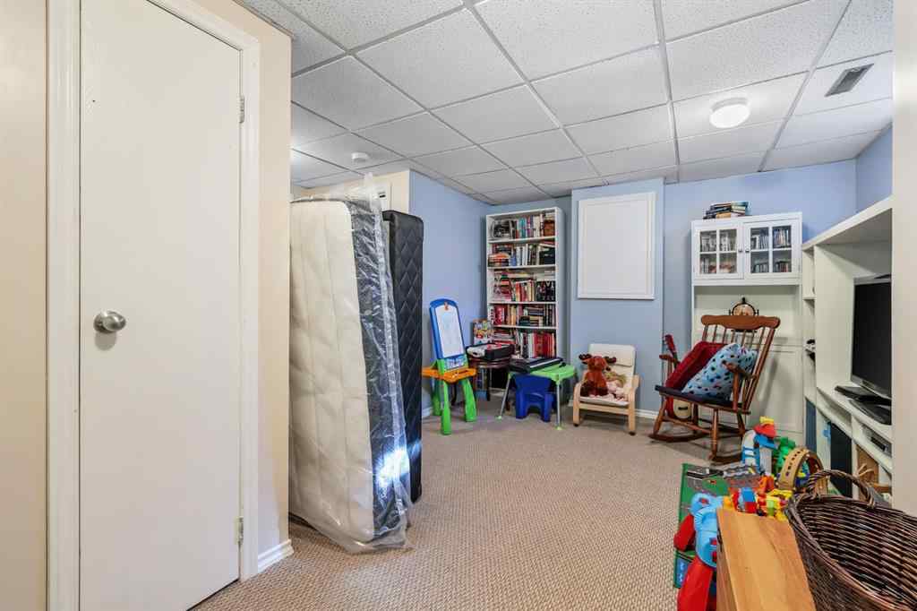 MLS® A2263273 - Unit #8 7 Westland Road  in Westridge Okotoks, Residential